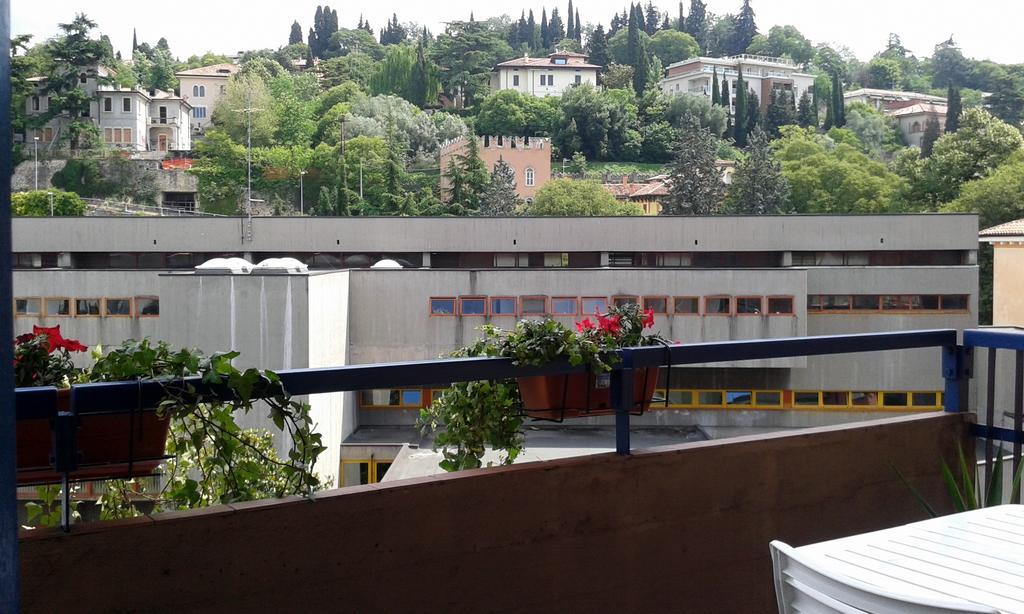 Cristina Apartment Verona Bagian luar foto